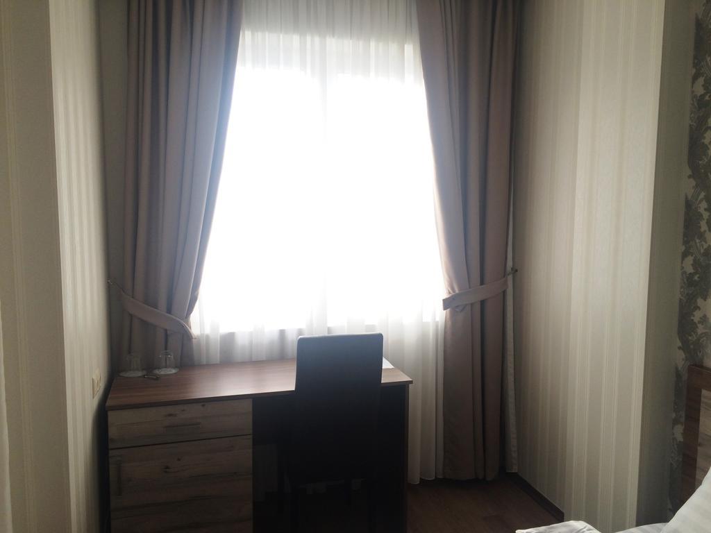 Hotel Gureli Tbilisi Quarto foto