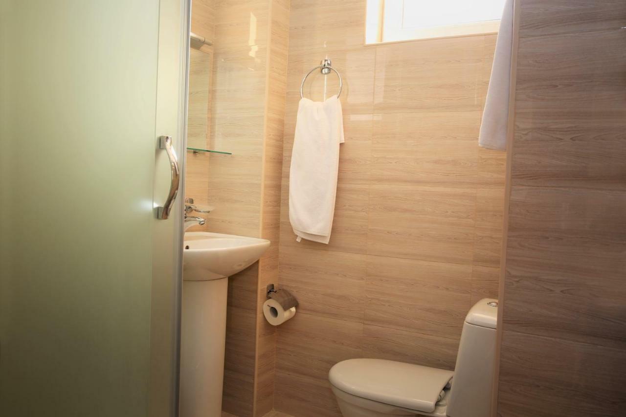 Hotel Gureli Tbilisi Quarto foto